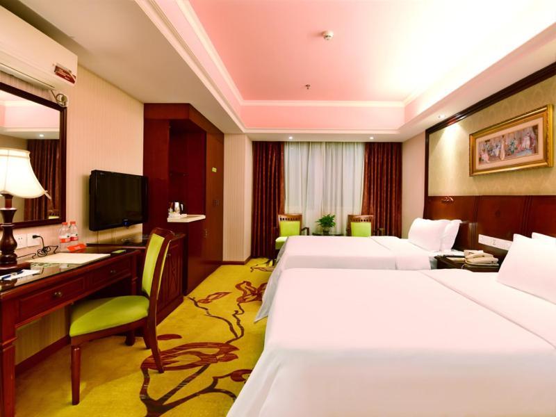 Vienna Hotel Shenzhen Railway Station Kültér fotó
