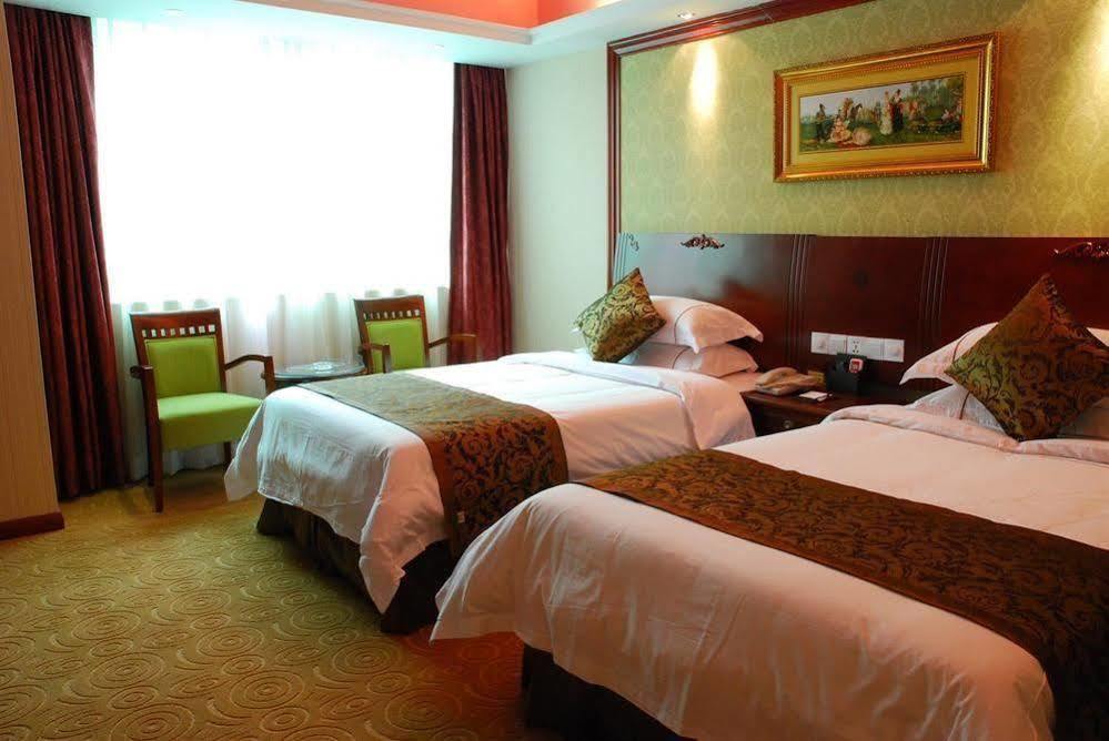 Vienna Hotel Shenzhen Railway Station Kültér fotó